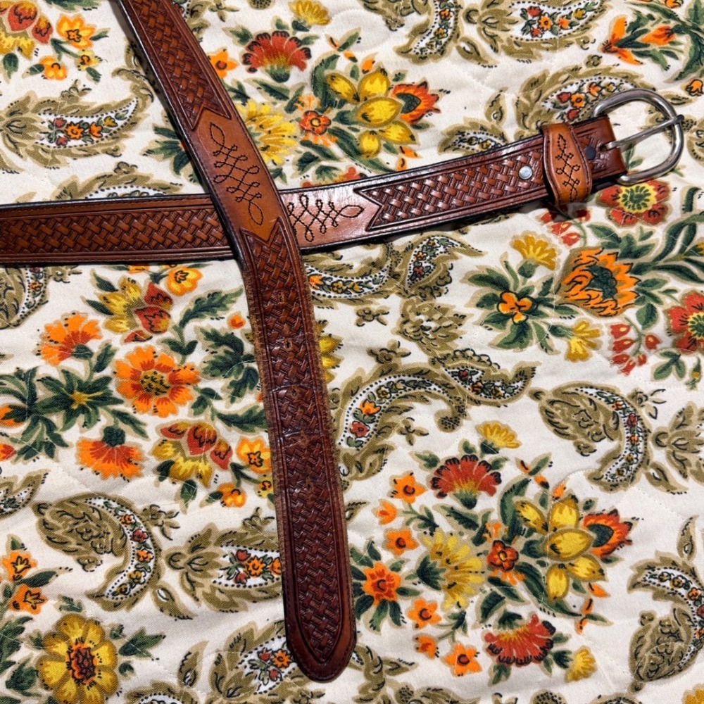 Leegin vintage Brown Leather Basketweave Western Belt w. Stitching Silver Buckle